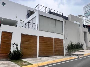 Casa · 350m² · 3 Recámaras · 2 Estacionamientos · Casa en Interlomas