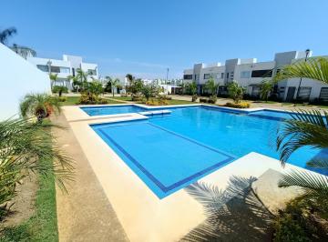 Casa · 100m² · 3 Recámaras · 1 Estacionamiento · Casa Grande con Aberca en Venta en Puerta Al Sol en Acapulco Diamante $2,600,000 Pesos