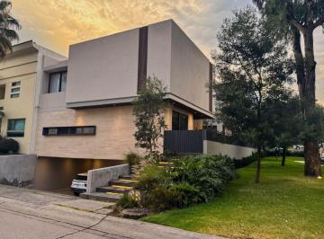 Casa de 5 habitaciones, Zapopan · Casa en Venta Puerta de Hierro Coto Tenerife