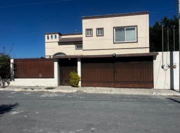Casa de 3 habitaciones, General Zuazua · Casa en Venta en Portal del Norte Zuazua con Alberca