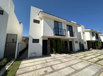 Casa en condominio de 2 habitaciones, Tlajomulco de Zúñiga · Casa en Renta en Altara Residencial, Tlajomulco de Zúñiga