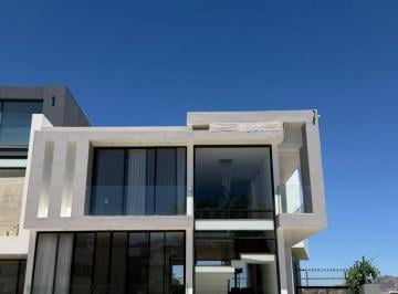 Casa en condominio de 4 habitaciones, Zapopan · Casa a Estrenar en Venta en Valle Imperial