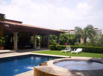 Casa de 5 habitaciones, Cuernavaca · Casa en Venta o Renta en Palmira en Privada con Vigilancia