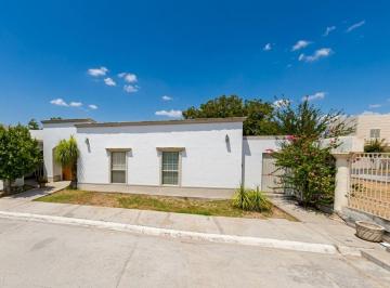 Casa de 4 habitaciones, Monclova · Casa en Venta en Monclova, Coah.