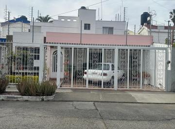 Casa de 5 habitaciones, Zapopan · Remodelada y Ampliada