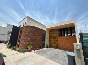 Casa de 3 habitaciones, León · Casa en Venta de 1 Piso en Mayorazgo, Zona Sur