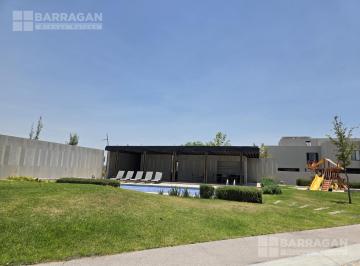 Terreno / Lote · 345m² · Terreno en Venta Frente a Área Verde en San Benito, Lomas del Campanario Norteerreno