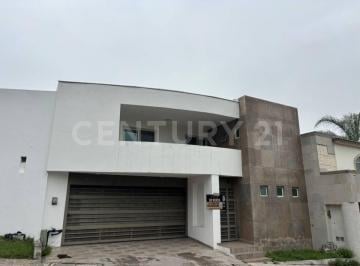 Casa · 330m² · 3 Recámaras · 2 Estacionamientos · Casa en Renta | Cumbres Elite | Monterrey, Nl