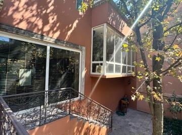 Casa · 479m² · 3 Recámaras · 4 Estacionamientos · Casa en Lomas de Tecamachalco en Venta con Jardin
