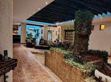 Casa · 630m² · 4 Recámaras · 4 Estacionamientos · Casa en Venta Praderas de La Hacienda Celaya