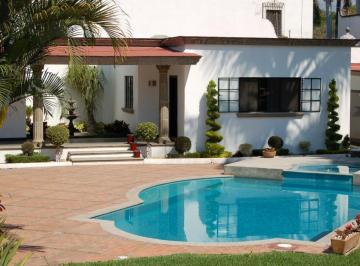 Casa · 553m² · 4 Recámaras · 5 Estacionamientos · Casa en Venta en Palmira
