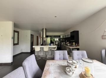 Departamento · 101m² · 2 Recámaras · 2 Estacionamientos · Departamento en Venta en La Ceiba, Cuernavaca