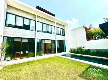 Casa · 303m² · 3 Recámaras · 3 Estacionamientos · Casa en Venta en Sumiya