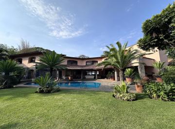 Casa · 1160m² · 8 Recámaras · 6 Estacionamientos · Casa en Renta Reforma