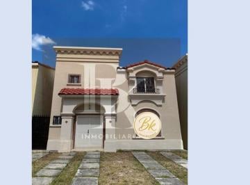 Casa · 3 Recámaras · 2 Estacionamientos · Casa - Quinta Montecarlo
