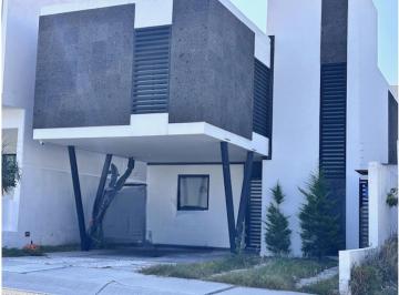 Casa en condominio de 3 habitaciones, El Marqués · Casa Amueblada en Renta en Zibata
