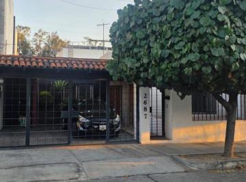 Casa · 270m² · 3 Recámaras · 2 Estacionamientos · Casa en Renta Ideal Para Oficina o Consultorio en Providencia