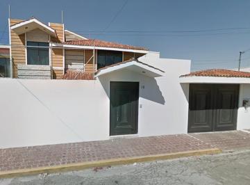 ¡¡¡Oportunidad de Inversión!!!
Adquiérelo a un COSTO POR DEBAJO de su valor com · Casa en San Martin Texcoco, con Jardin, Cerca de Escuela, Plazacomercial, Uvm, Hospital y Via Rapida