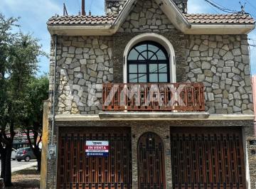 Casa · 275m² · 3 Recámaras · 2 Estacionamientos · Casa en Venta en Colonia La Fuente, Guadalupe - (4)