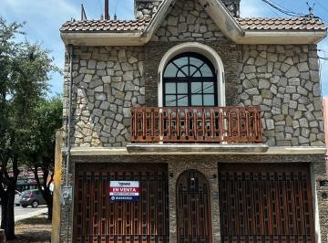 Casa · 275m² · 3 Recámaras · 2 Estacionamientos · Casa en Venta en Colonia La Fuente, Guadalupe - (4)