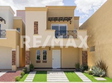 Casa · 114m² · 3 Recámaras · 2 Estacionamientos · Carlina Casa 3 Recamaras, Privada Exclusiva - (4)