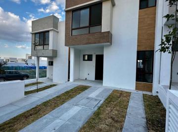 1 · Casa en Renta con Excelentes Amenidades, de 3 Rec y Sala de Tv en Zibatá Privada Áurea!