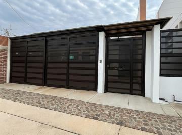 Casa de 3 habitaciones, León · Casa en Venta en Gran Jardin de 1 Planta con 3 Recamaras