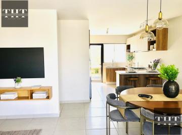Casa · 138m² · 4 Recámaras · 2 Estacionamientos · Casa en Zakia con 4 Recámaras (Una en Planta Baja)