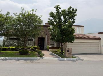 Casa de 6 habitaciones, Monterrey · Casa en Venta en Monterrey Carretera Nacional Sierra Alta