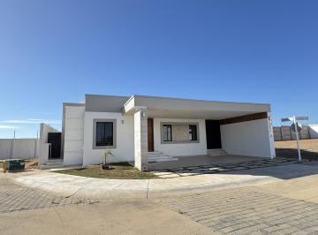 Casa · 200m² · 2 Estacionamientos · Casa en Renta en Soles Parque Residencial Cerritos Mazatlán