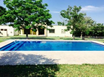 Rancho · 160m² · 3 Recámaras · 5 Estacionamientos · Rancho en Venta en Rancho Escondido