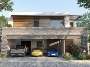 Casa · 331m² · 4 Recámaras · 3 Estacionamientos · Casa en Venta en Santiago