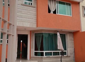 Casa · 168m² · 3 Recámaras · 2 Estacionamientos · Casa en Venta Jardines del Alba