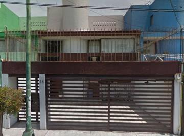 Casa de 4 habitaciones, Tlalpan · Casa en Venta en Coapa, Tlalpan. Cerca de Gran Terraza Coapa