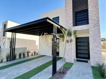 Casa · 132m² · 3 Recámaras · 2 Estacionamientos · Casa en Venta Coordenada Residencial Celaya