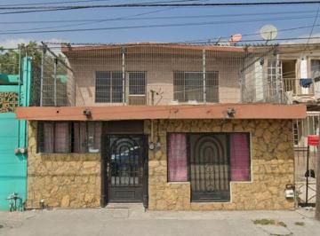 Casa de 4 habitaciones, Monterrey · Venta de Casa Anillo Periferico Lazaro Cardenas Monterrey