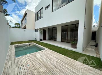 Casa · 327m² · Casa en Venta Fraccionamiento Vía Cumbres