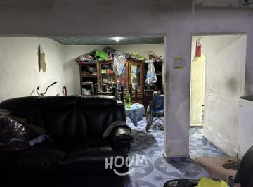 Casa · 70m² · 4 Recámaras · Casa en Leyes de Reforma 3ra Sección con 4 Recámaras, Id:.