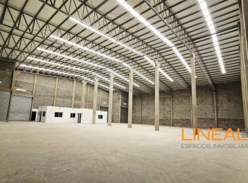 Bodega comercial · 2218m² · 8 Estacionamientos · Bodega en Renta en Santa Catarina