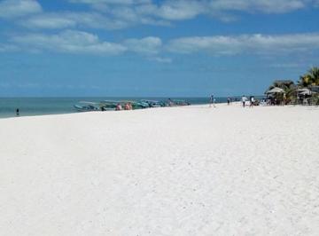 1 · Terreno Frente Al Mar a La Venta en Celestun