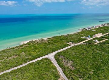 Terreno / Lote · 240m² · Terrenos Residenciales en Venta en Playa – Costa Yucateca