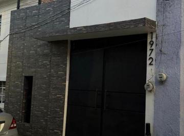 Casa de 2 habitaciones, Guadalajara · Hermosa Casa Remodelada en Venta – Colonia Santa Cecilia, Guadalajara