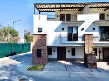 Casa de 3 habitaciones, León · Casa en Venta en Aria Boscaje, Privada con Vigilancia, Áreas Verdes y Excelente Ubicación