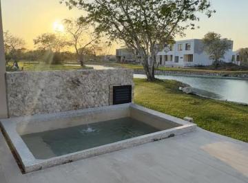 1 · Casa en Venta, Privada Altozano, Merida, Yucatan