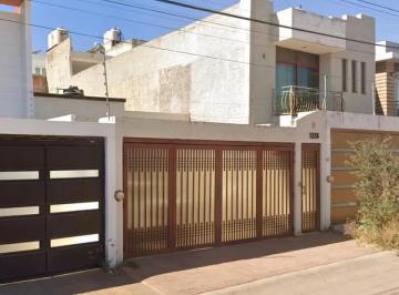 Casa de 3 habitaciones, Tepatitlán de Morelos · Casa de Recuperación Bancaria
