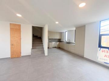 Casa de 3 habitaciones, Tijuana · Vendo Casa Townhouse Muy Amplia a Pocos Minutos de Playas Zona Centro y Zona Rio de Tijuana