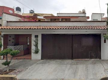 Casa de 4 habitaciones, Azcapotzalco · Bonita Casa en Una Exelente Ubicacion Cerca de Escuelas Parques Hospitales y Centros Comerciales