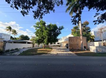 1 · Casa de Una Planta en Venta en El Club de Golf La Ceiba, Merida, Yuc