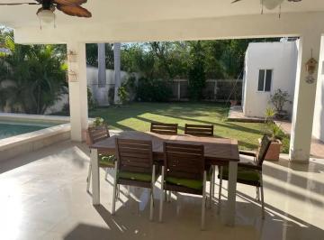 1 · Casa Amueblada de Una Planta en Renta en El Club de Golf La Ceiba, Merida, Yucatan