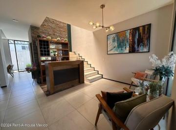 Casa · 152m² · 3 Recámaras · 2 Estacionamientos · Casa en Zibatá con 3 Recámaras con Baño y Equipada, Cerca de Town Center en Venta Rah4720